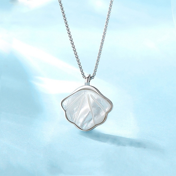 Sterling Silver Shell Pendant Necklace - Picture 1 of 4